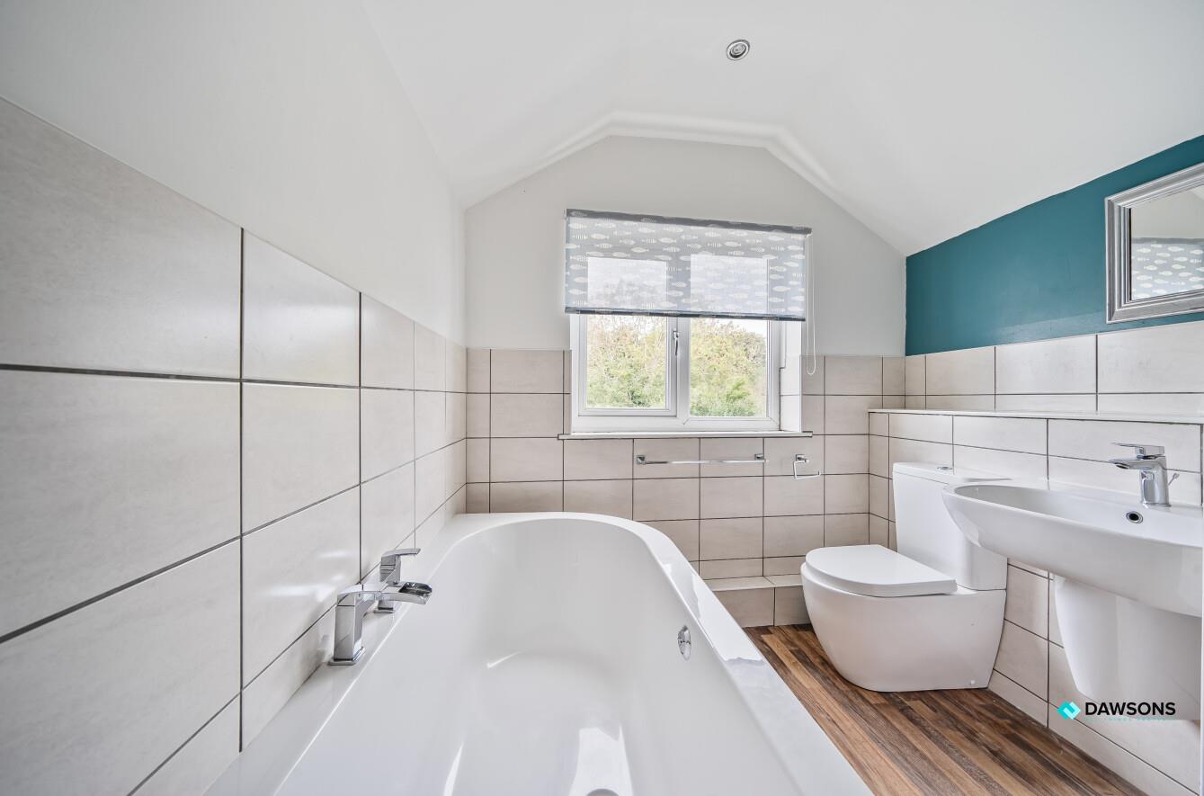 Alstred Street, Kidwelly, SA17 4TN